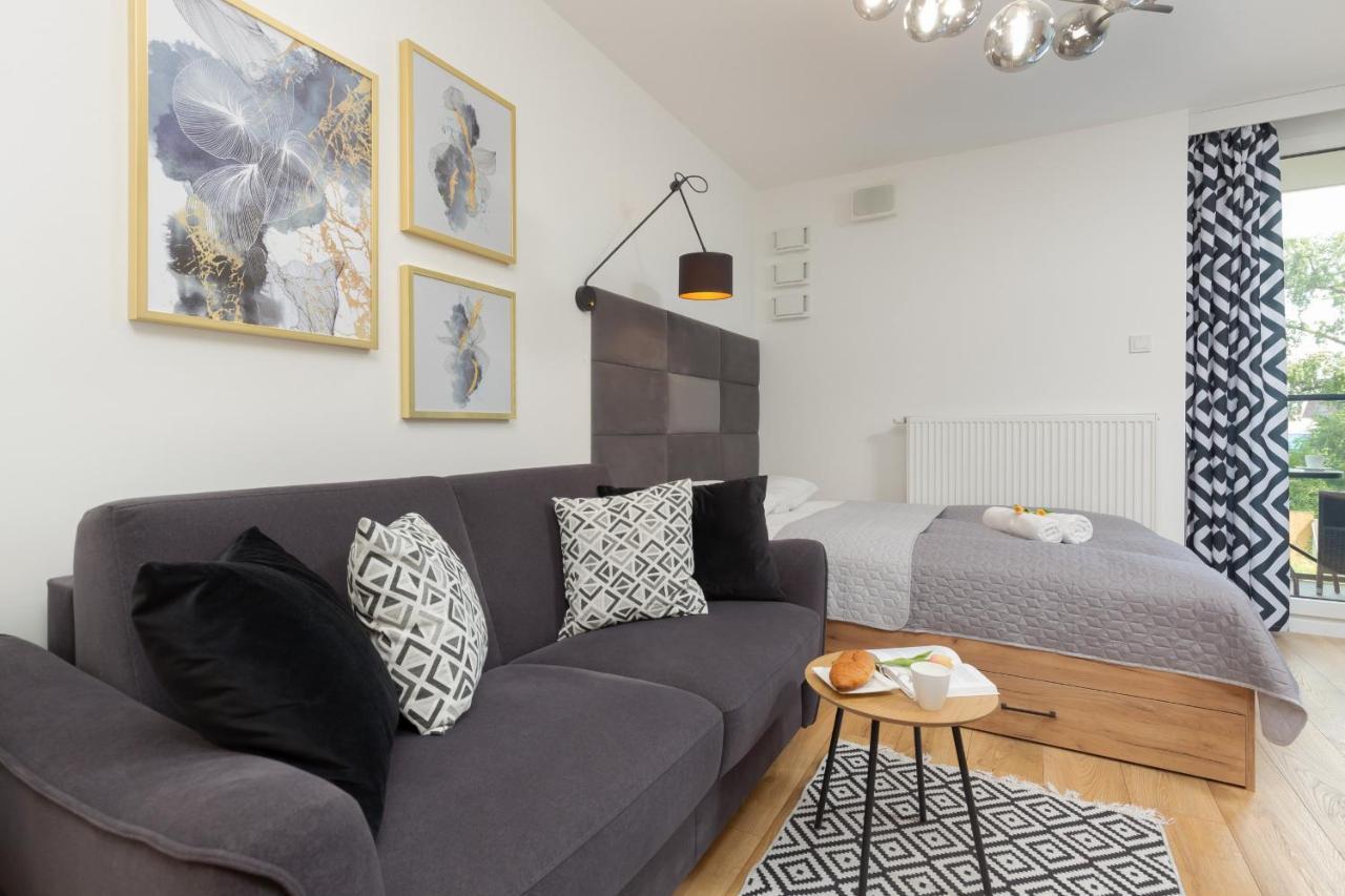 Warsaw Praga Kokoryczki Apartments With Parking By Noclegi Renters Exterior photo